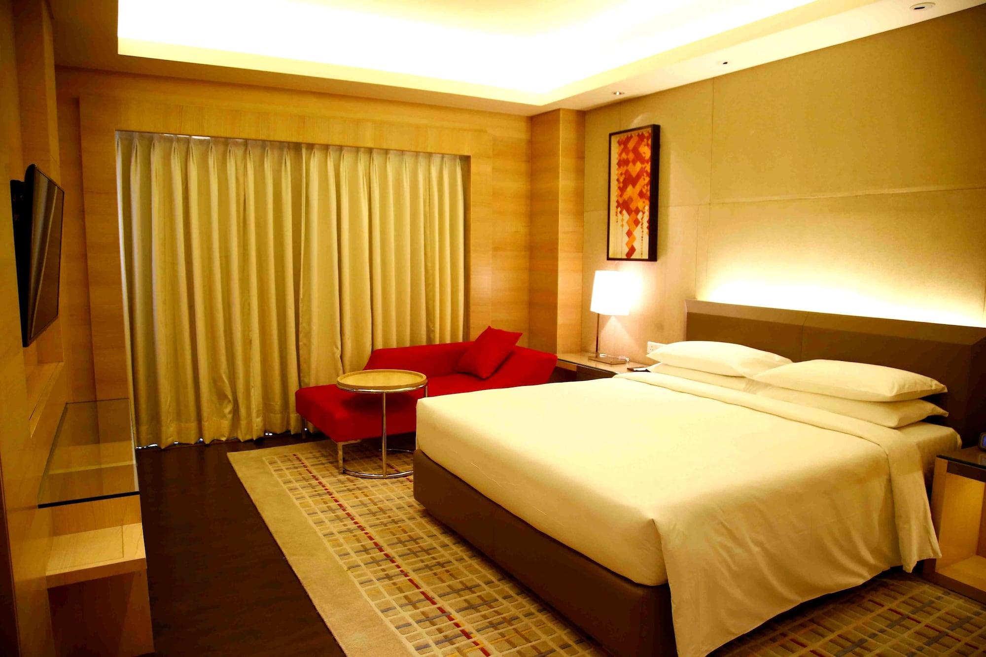 Hyatt Regency Chandīgarh Zewnętrze zdjęcie A room at the hotel
