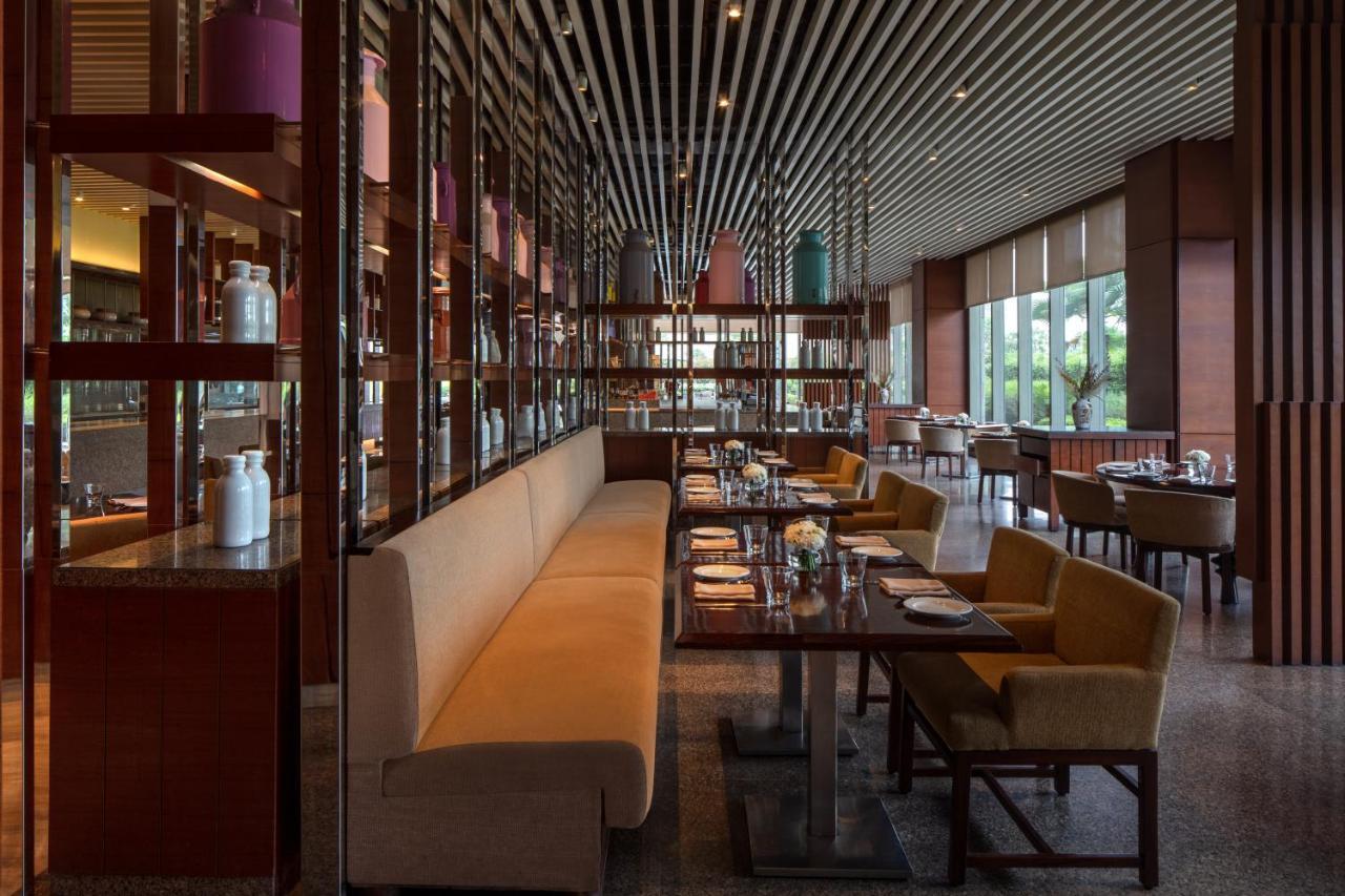 Hyatt Regency Chandīgarh Zewnętrze zdjęcie The restaurant