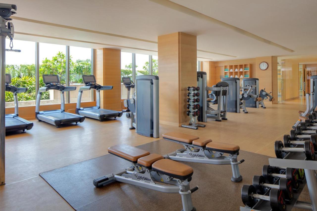 Hyatt Regency Chandīgarh Zewnętrze zdjęcie The gym at the Westin Hyderabad