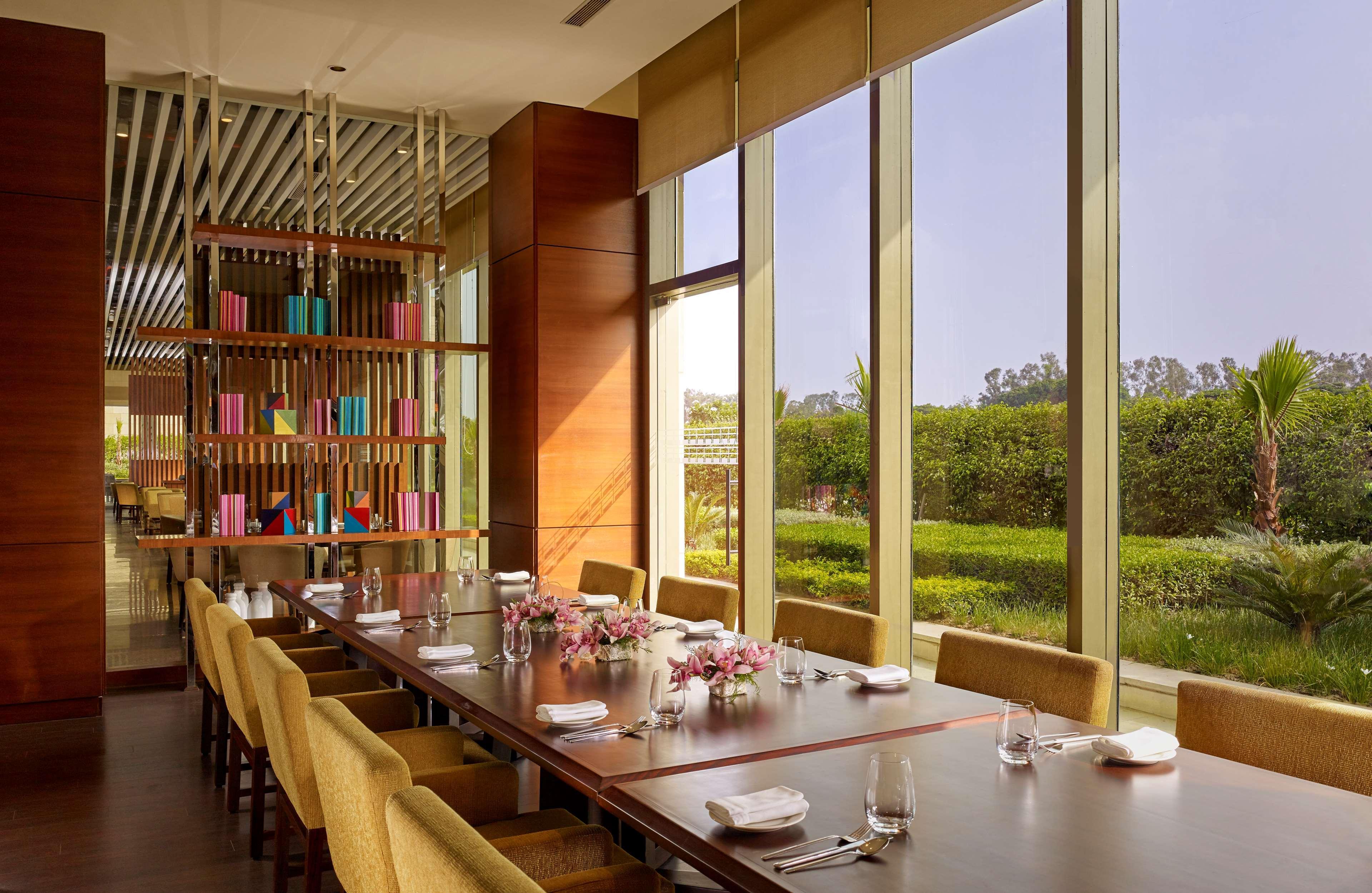 Hyatt Regency Chandīgarh Zewnętrze zdjęcie The Park, New Delhi